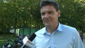 Jak zwiększyć bazę sportową? Minister sportu Adam Korol z wizytą w Malborku. Czy uda się wybudować halę sportową przy Szkole Podstawowej nr 3? Czy zespól basenów przy Parkowej powstanie ? 19.09.2015