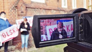 Bogumiła Skóra: „250 tys. zł zabrane przez złodzieja na rzecz złodzieja...” Kolejna manifestacja „Równości wobec prawa dla wszystkich obywateli RP” - 23.11.2017