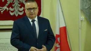 Radni i burmistrz złożyli ślubowania. Pierwsza sesja rady miejskiej w Dzierzgoniu. 