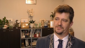 Jan Tadeusz Wilk ma zostać dziś powołany. Czy będzie drugi wiceburmistrz? Basen i kino na liście priorytetów.