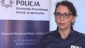 Pijany wpadł pod samochód. Policja wyklucza próbę samobójczą. Weekendowy raport malborskich służb mundurowych.