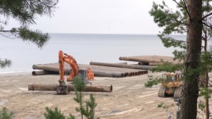 Zobacz efekt poszerzania plaż na Mierzei Wiślanej. Nagrania robią wrażenie. 