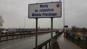 Po prawie dwóch latach stanęły tablice z nazwą malborskich mostów na rzece Nogat.