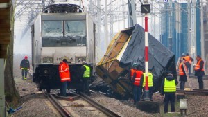 Szymankowo. Zderzenie lokomotywy z drezyną, 2 osoby zginęły! 9 marca 2020. Zobacz nadesłane zdjecia i wideo.