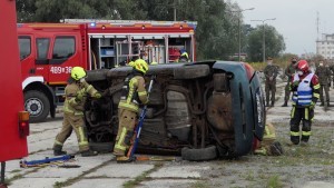 Wspólne ćwiczenia strażaków i terytorialsów z Malborka.