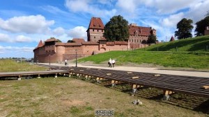 Malbork. Budowa bulwaru i kamienic nad Nogatem. Zobacz najnowsze nagranie z drona - wrzesień 2021 [wideo i foto]