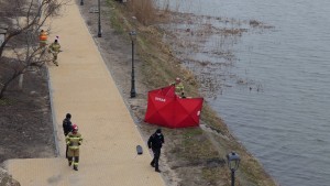 Malbork. Z rzeki Nogat strażacy wyłowili ciało mężczyzny.