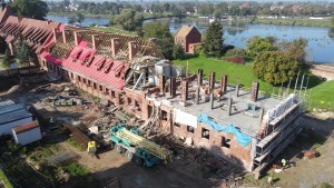 Przedzamcze Zamku Malbork: Przebudowa zabytkowych budynków gospodarczych - wrzesień 2022 [foto i wideo]