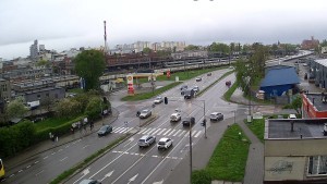 Malbork. Kobieta trafiła do szpitala po zderzeniu osobówek na ul. Wojska Polskiego. Wideo