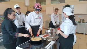 Malbork. Spaghetti i gnocchi – włoskie warsztaty kulinarne uczniów Centrum Edukacji Zawodowej. Wideo i zdjęcia