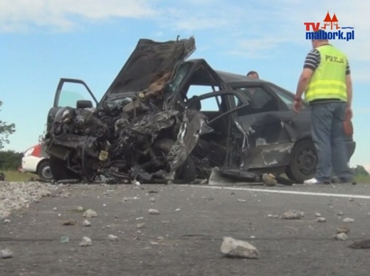Gnojewo: zderzenie trzech samochodów na drodze K22 - 12.07.2012
