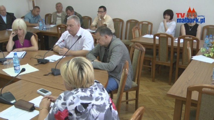 XLI SESJA RADY MIEJSKIEJ W NOWYM STAWIE - 11.07.2013