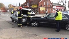 NIEOSTROŻNY KIEROWCA MERCEDESA UDERZYŁ W OPLA. WYPADEK NA AL. WOJSKA POLSKIEGO W MALBORKU - 16.10.2013