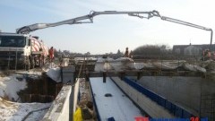 TRWA ZALEWANIE BETONEM KŁADKI DLA PIESZYCH. CZY TUNEL NA DE GAULLEA W MALBORKU BĘDZIE PRZEJEZDNY W TYM ROKU? - 05.02.2014