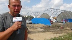 DWA KRYTE KORTY TENISOWE I BOISKO DO GRY W SQUASHA POWSTAJĄ NA OSIEDLU POŁUDNIE W MALBORKU - 16.07.2014