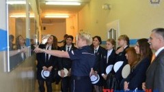 UCZNIOWIE Z KLASY POLICYJNEJ MALBORSKIEJ CZWÓRKI Z WIZYTĄ W KPP MALBORK – 30.09.2014