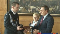 WYRÓŻNIONY STRAŻAK I ODRĘBNE OBWODY DO GŁOSOWANIA. XLVI NADZWYCZAJNA SESJA RADY MIASTA MALBORKA - 02.10.2014