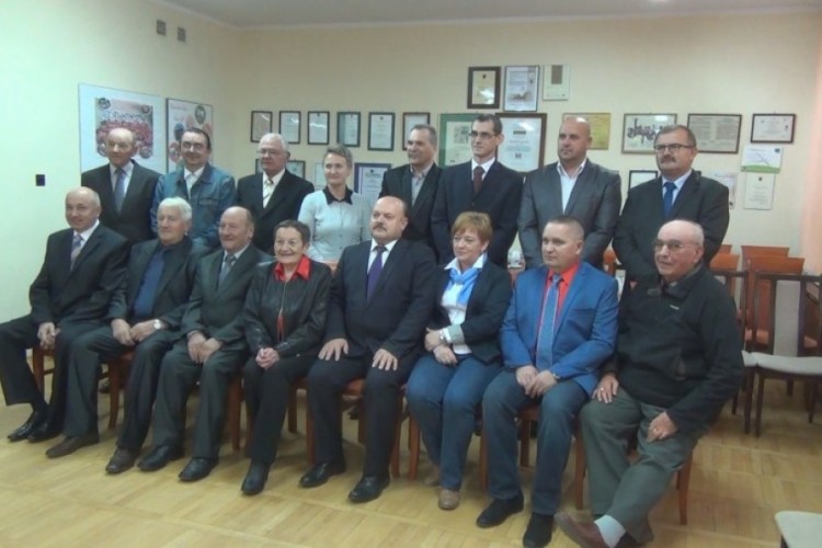 SPRAWOZDANIE Z DZIAŁALNOŚCI RADY W LATACH 2010-2014 . XXXVIII SESJA&#8230;