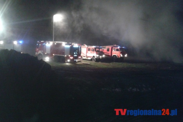 POŻAR OBORNIKA ZE SŁOMĄ W SZTUMSKIM POLU – 22.10.2014