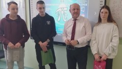 Malbork. Dzień Liczby Pi w Technikum nr 3 – uczeń wyrecytował 127 cyfr.