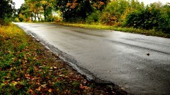 Dofinansowanie na remonty dróg w naszym powiecie. Sprawdź, które drogi wkrótce się zmienią.