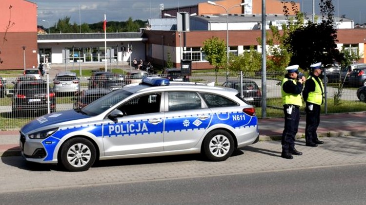 Malbork. Koniec wakacji i powrót do szkoły – policjanci apelują o…