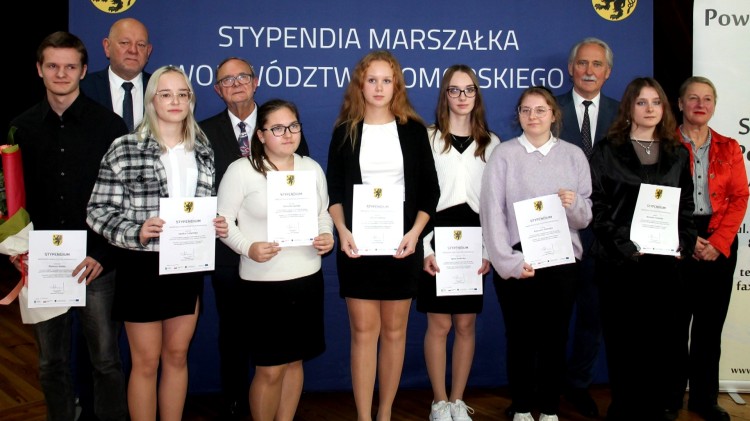 Powiat sztumski. Stypendia Marszałka Województwa Pomorskiego przyznane.
