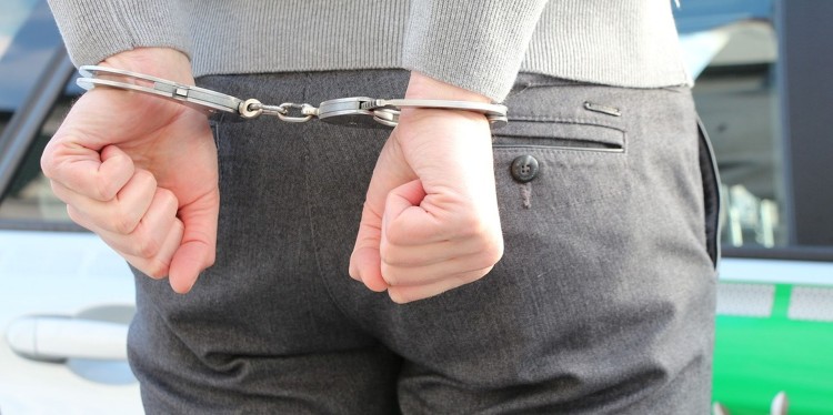 Powiat sztumski. Kierował pod wpływem narkotyków i miał sądowy zakaz prowadzenia pojazdów.