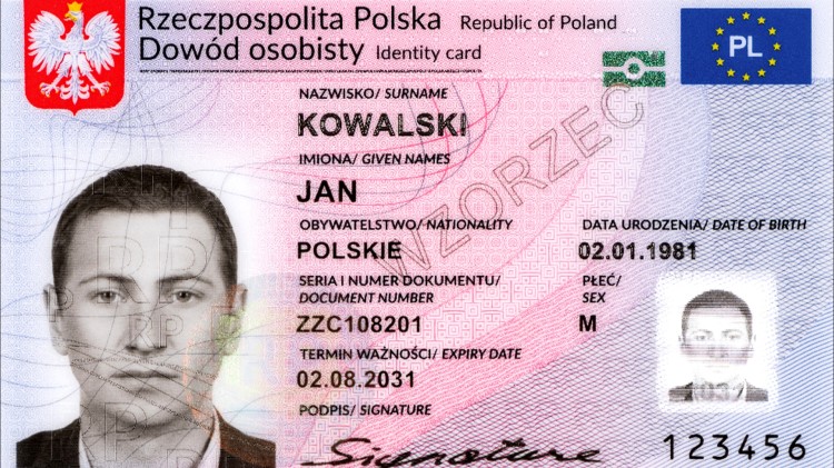 Zmiany w wydawaniu dowodów osobistych – koniec ze składaniem papierowych…