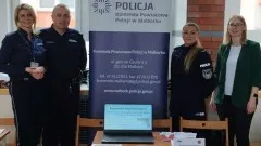 Malbork. Policjanci na Targach Pracy zachęcali do wstąpienia w ich szeregi.