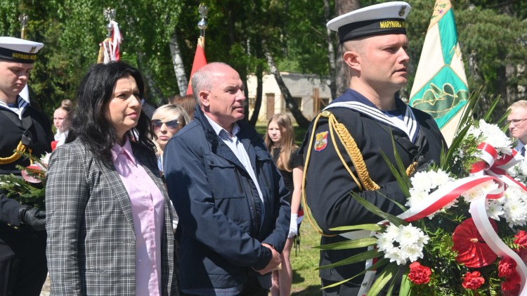 Sztutowo. Uroczystości rocznicowe oswobodzenia niemieckiego obozu KL Stutthof.
