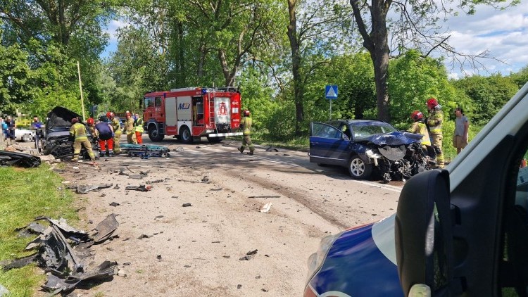 Powiat nowodworski. Wymusiła pierwszeństwo i spowodowała wypadek w Starocinie – dwie osoby trafiły do szpitala.