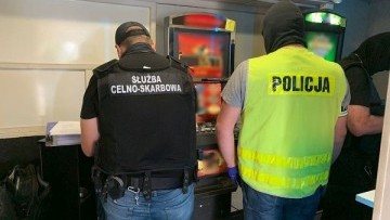 Kontrola salonów gier w Malborku. Nielegalne automaty i gotówka. Wspólna&#8230;