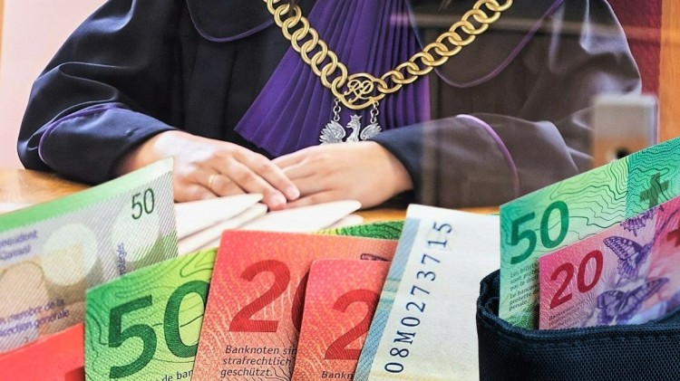 Frankowicze chwilowo tracą impet. W I półroczu br. do sądów wpłynęło…