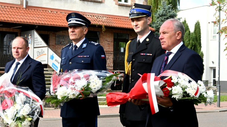 Nowy Dwór Gdański. Oddali hołd ofiarom II wojny światowej.