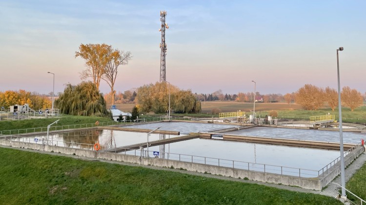 Nowy Dwór Gdański. Będzie modernizacja oczyszczalni ścieków – spółka otrzyma dofinansowanie.