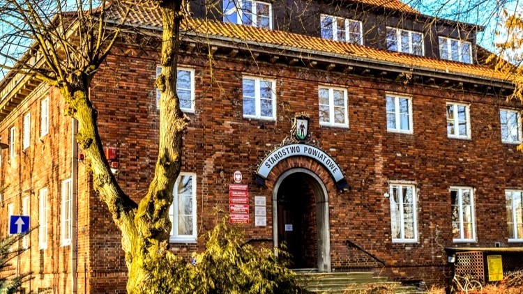 Nowy Dwór Gdański. Remont Wydziału Komunikacji – będą chwilowe utrudnienia.