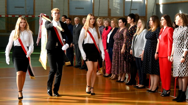 Nowy Dwór Gdański. Uroczystości z okazji Dnia Edukacji Narodowej.