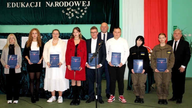 Powiat sztumski. Stypendia Starosty – sprawdź, kto otrzymał.