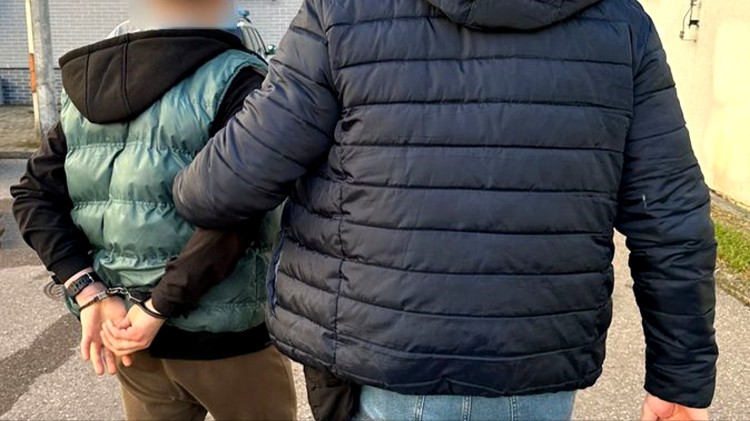 Malbork. Dwóch poszukiwanych zatrzymanych – jeden zmienił nazwisko,…