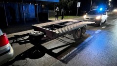 Malbork. Dwie osoby zatrzymane w sprawie kradzieży przyczepy.