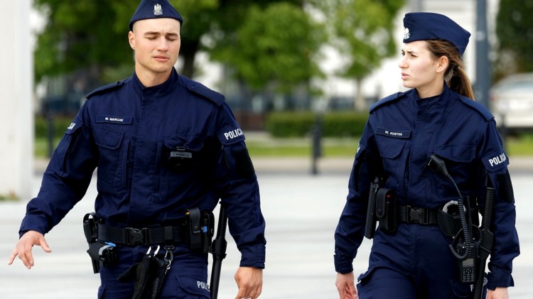 Zostań policjantem – znane są terminy przyjęć do służby w 2025 roku.