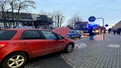 Malbork. Kolizja dwóch osobówek na skrzyżowaniu ulic Sikorskiego i Reymonta.