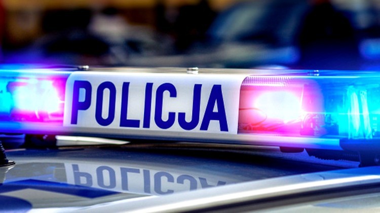 72-latek z blisko 2. promilami uderzył w nieoznakowany radiowóz w Sztumie.