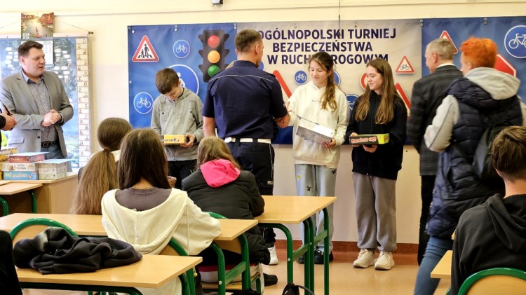 Młodzi eksperci od bezpieczeństwa – Powiatowy Turniej Bezpieczeństwa Ruchu Drogowego rozstrzygnięty.