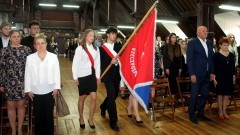 Uroczyste pożegnania maturzystów w powiecie sztumskim – wzruszenia, podziękowania i dobre życzenia na przyszłość.