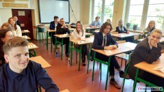 Język angielski pod lupą maturzystów - trzeci dzień egzaminów w I LO w Malborku. Wideo