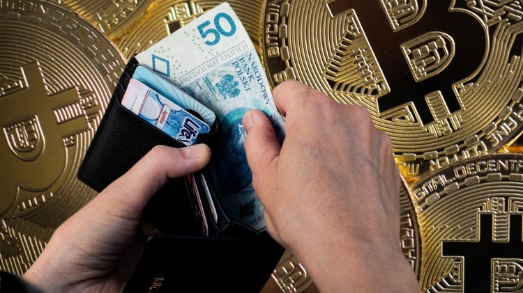 Ponad 18 proc. Polaków przyznaje, że lokuje swoje oszczędności w kryptowalutach