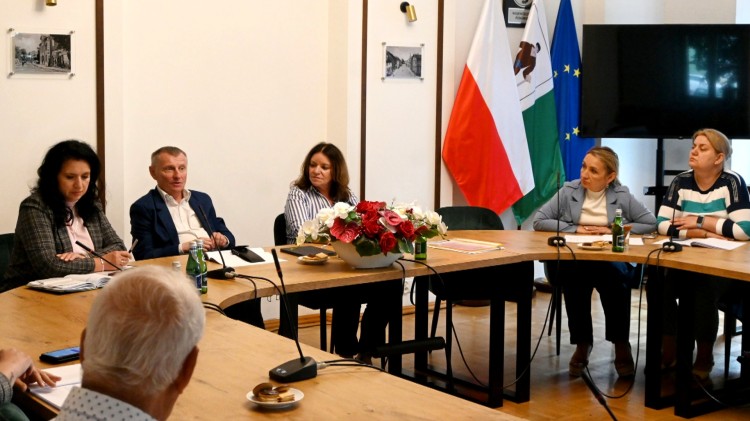 Powiatowa Rada Rynku Pracy o bezrobociu i planach na przyszłość.