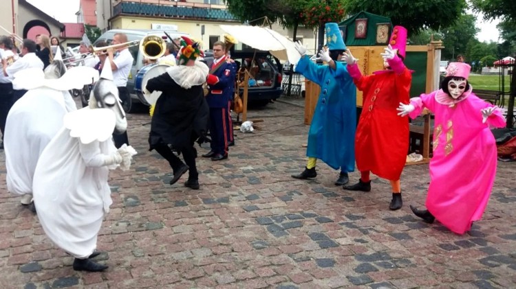 Sztum zamienia się w scenę – nadchodzi święto teatru ulicznego.